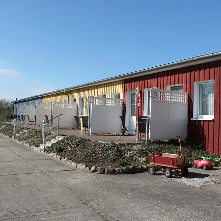 Charmante Mit Garten In Wiek *